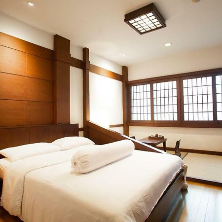 Hotel Baan Kashiwaya à Bangkok Extérieur photo