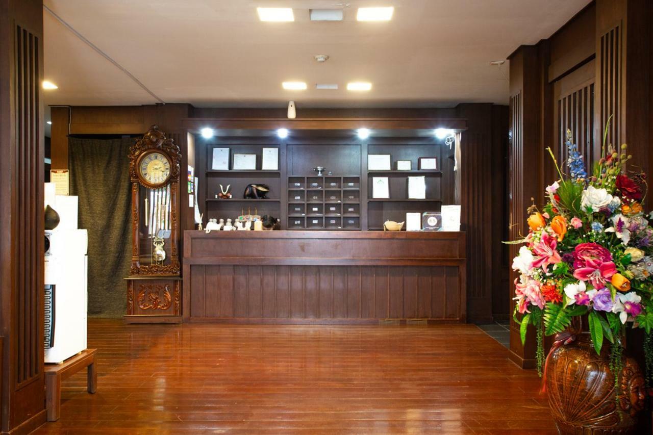 Hotel Baan Kashiwaya à Bangkok Extérieur photo