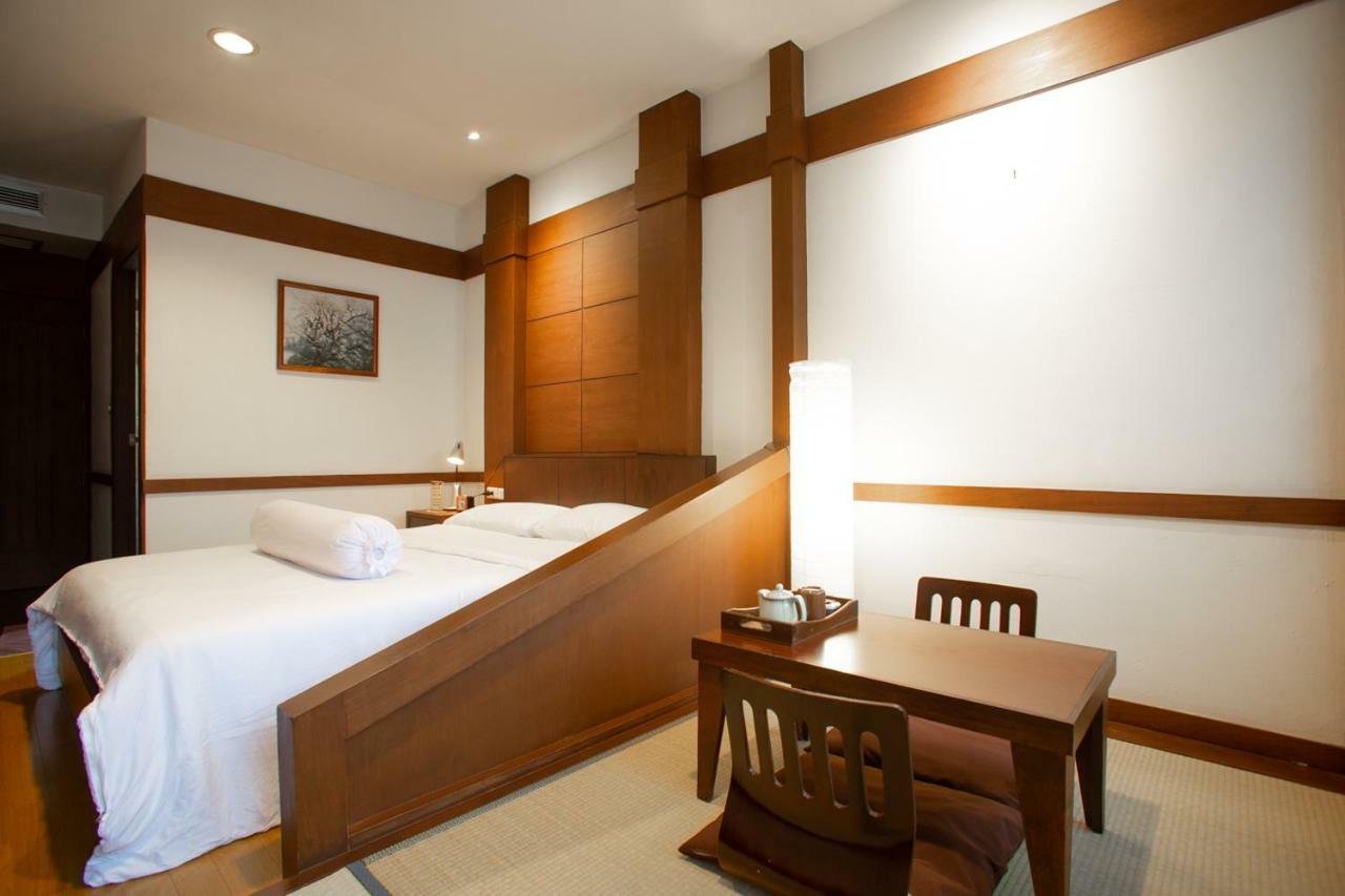 Hotel Baan Kashiwaya à Bangkok Extérieur photo