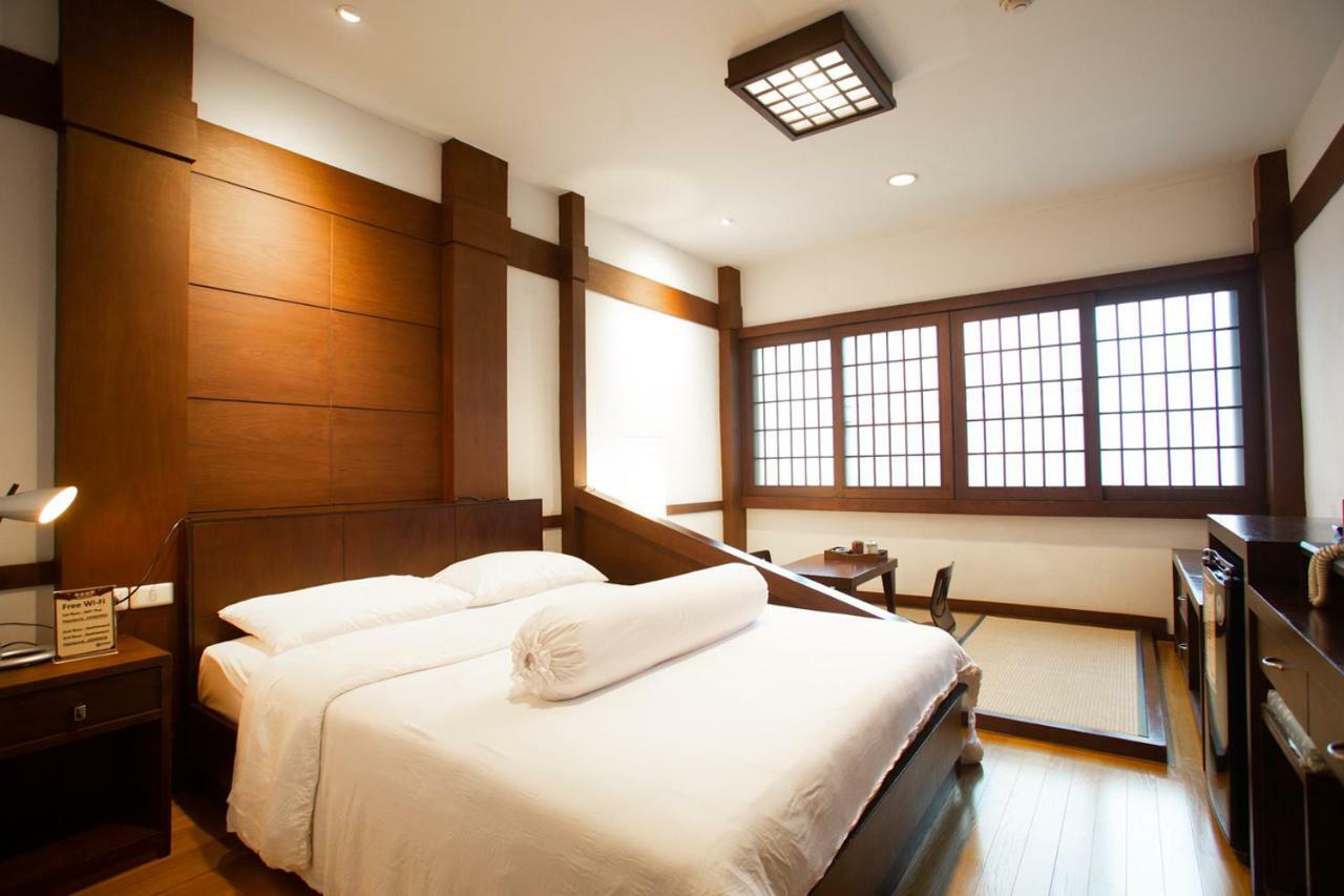 Hotel Baan Kashiwaya à Bangkok Extérieur photo